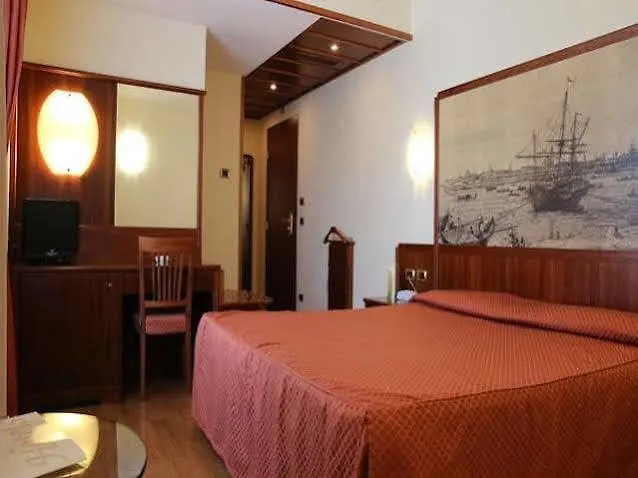 Отель President Venezia 4*