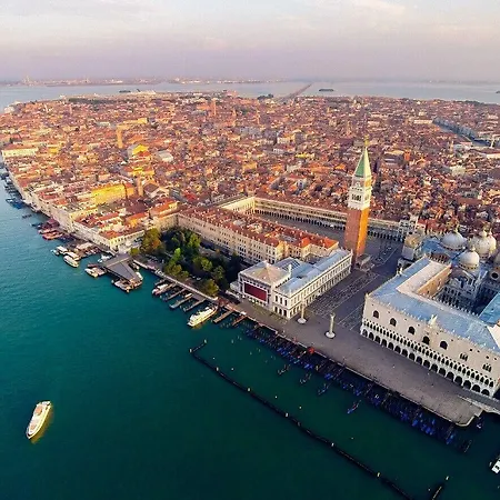 President Venezia Otel